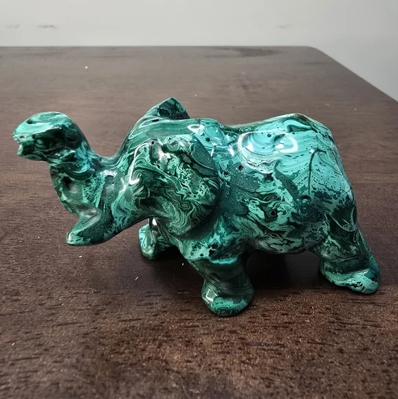 Malachite Crystal Elephant - Picture 3 of 15